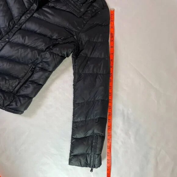 Gap Down Puffer Black Size XS Adjustable Collar Zip Cuffs Zip and Snap Closure - Picture 12 of 15